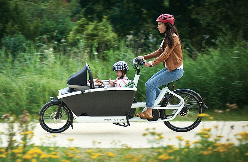 Cargo bikes are a sustainable, practical, inclusive and non-congesting alternative for first- and last-mile deliveries, family vehicles and general logistical services. © Urban Arrow