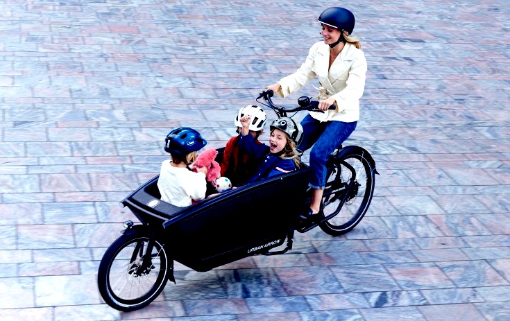 Urban Arrow Family e-cargo bike is a game changer. ©